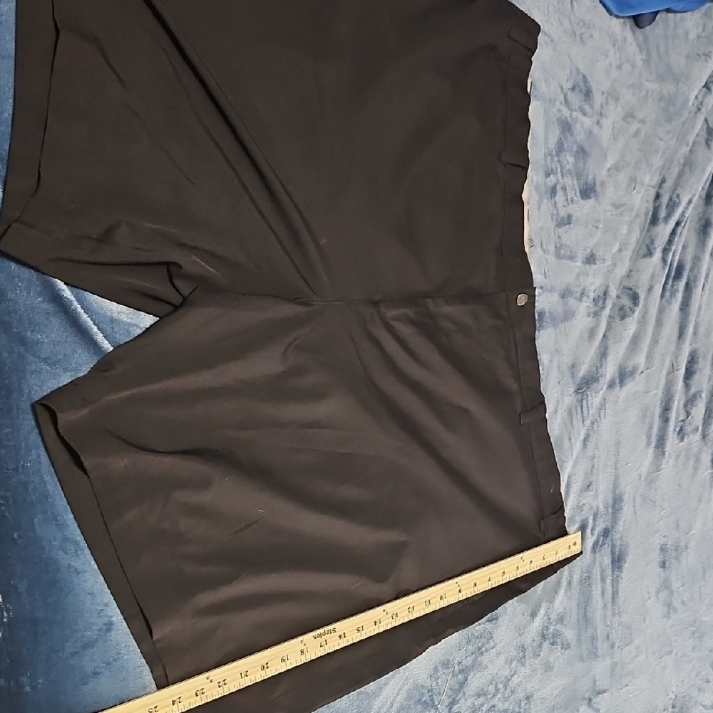 .Callaway Men's Black Flat Front Shorts